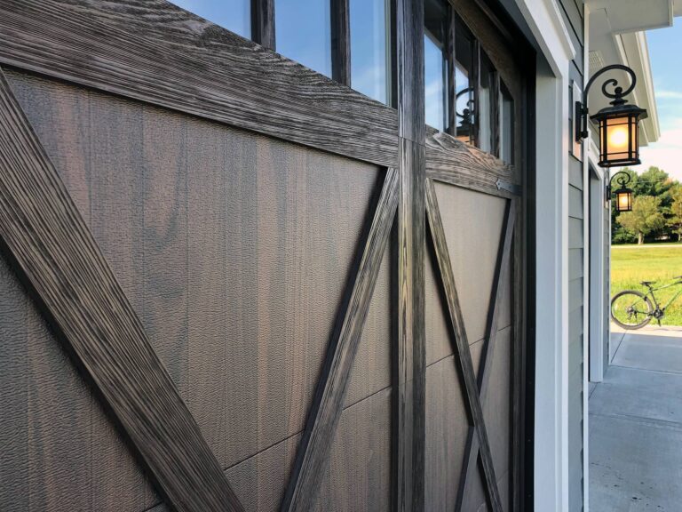 Shoreline garage door
